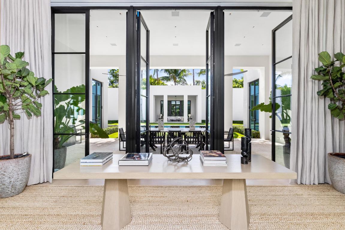 241 Jungle Palm Beach, FL 33480