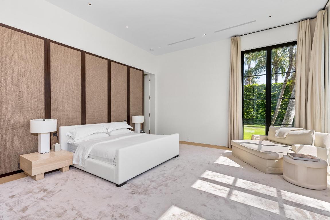 241 Jungle Palm Beach, FL 33480