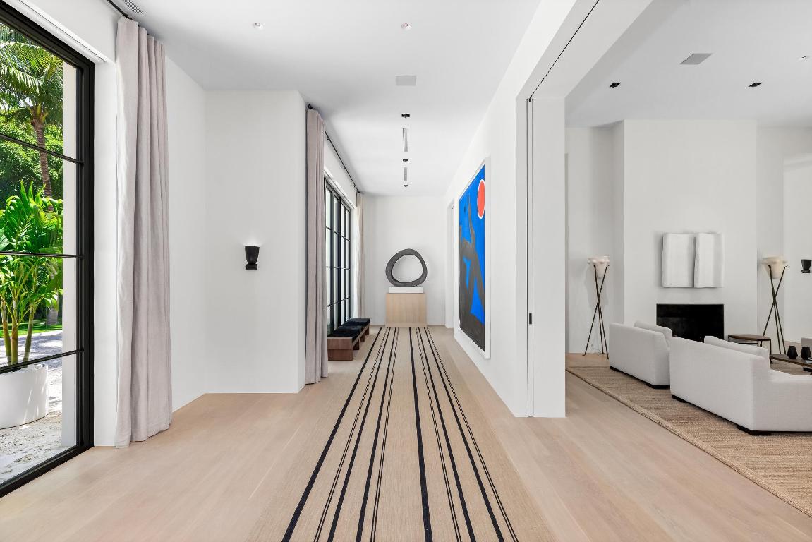 241 Jungle Palm Beach, FL 33480