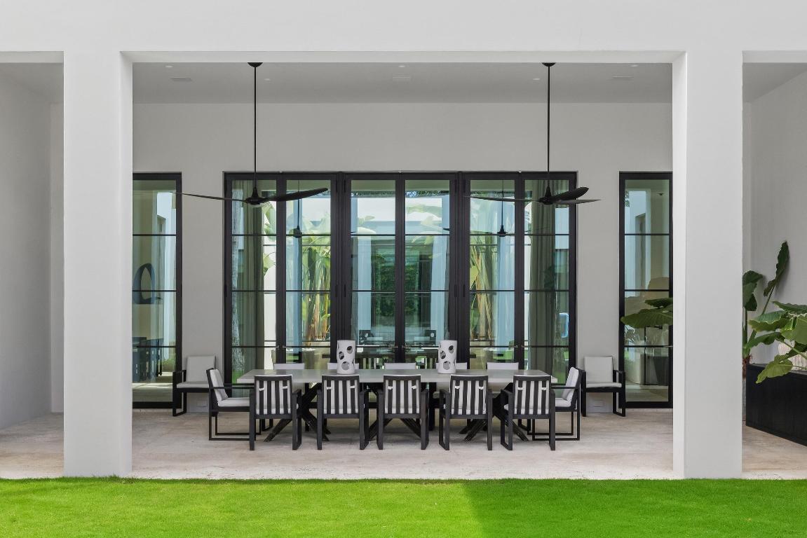 241 Jungle Palm Beach, FL 33480