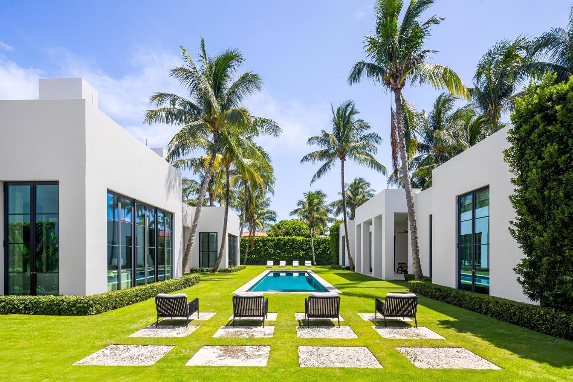 241 Jungle Palm Beach, FL 33480