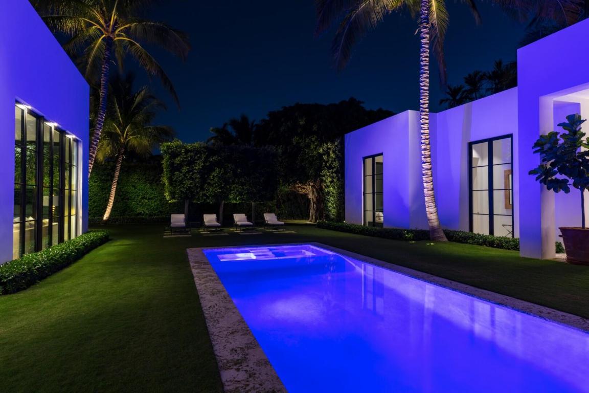 241 Jungle Palm Beach, FL 33480