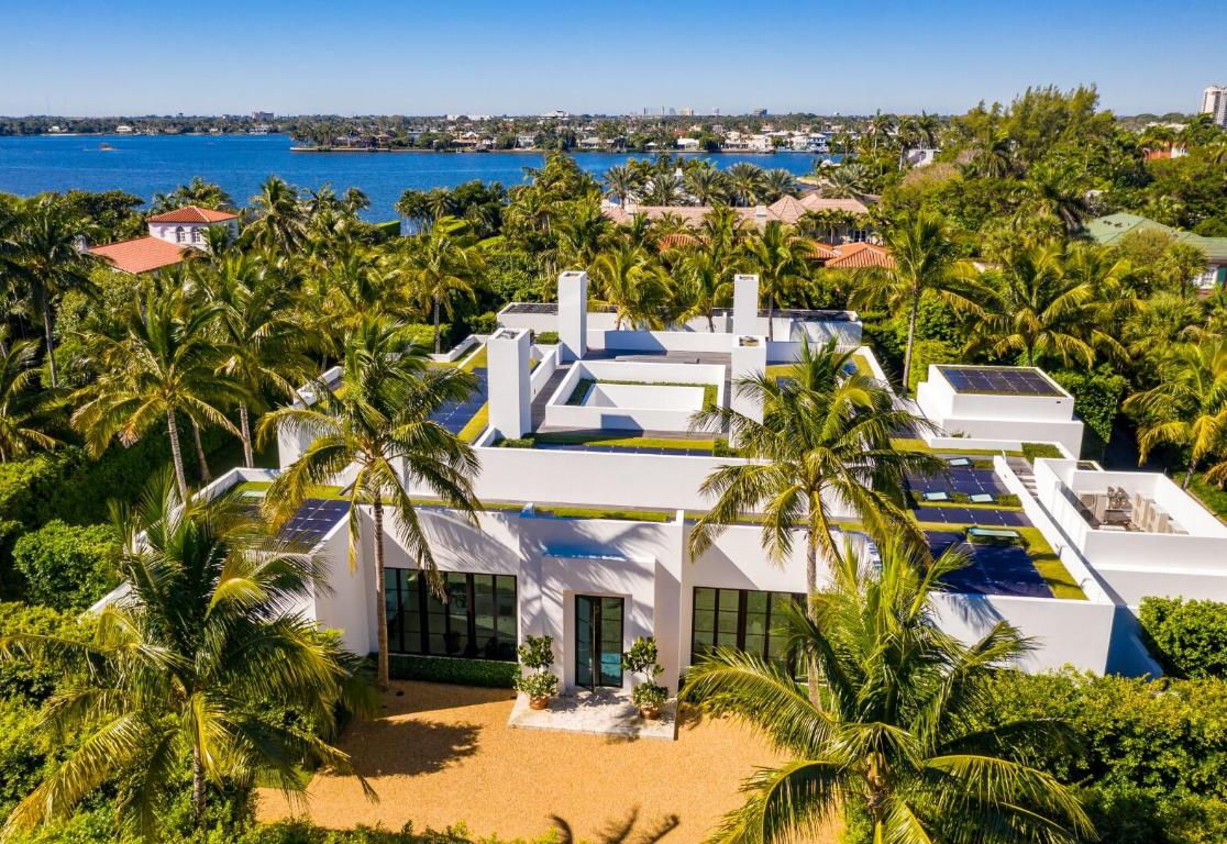 241 Jungle Palm Beach, FL 33480