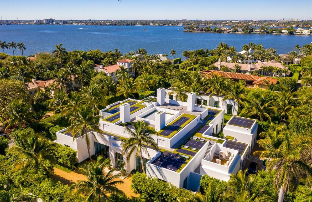 241 Jungle Palm Beach, FL 33480