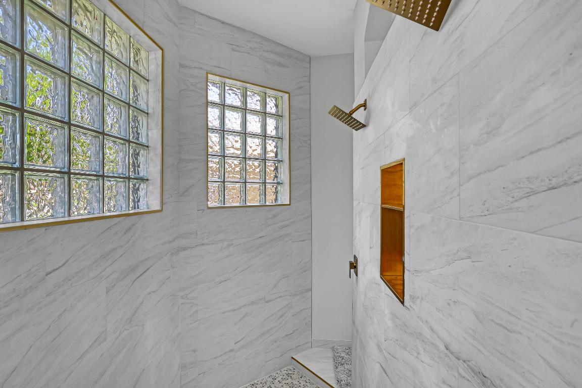 2150 NW 125th Pembroke Pines, FL 33028