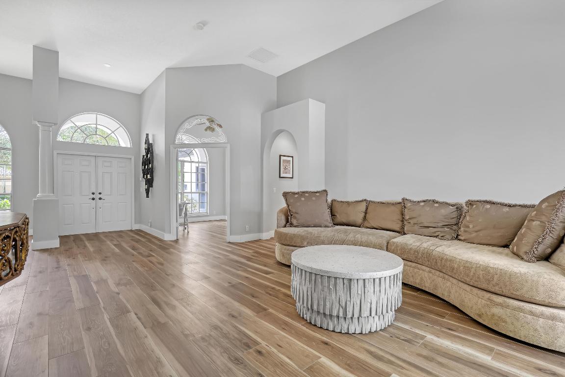 2150 NW 125th Pembroke Pines, FL 33028