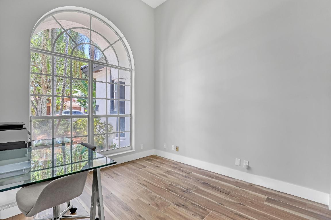 2150 NW 125th Pembroke Pines, FL 33028