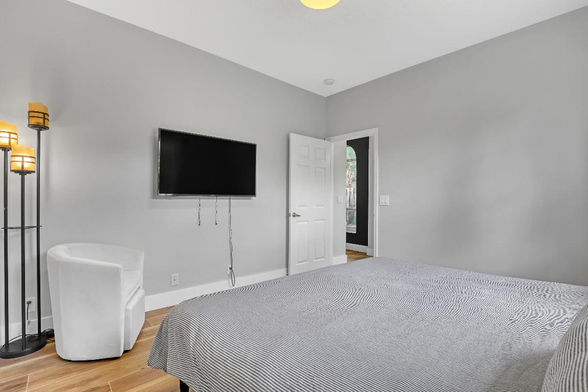 2150 NW 125th Pembroke Pines, FL 33028