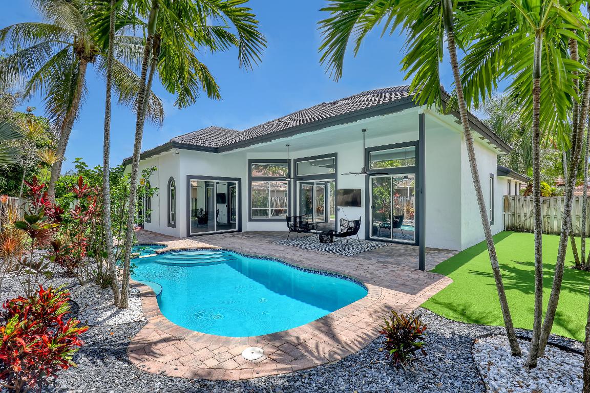 2150 NW 125th Pembroke Pines, FL 33028