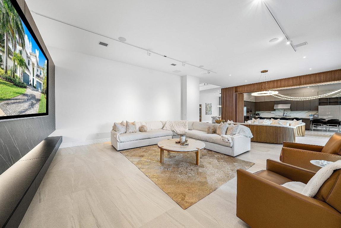 17353 Rosella Rd Boca Raton, FL 33496