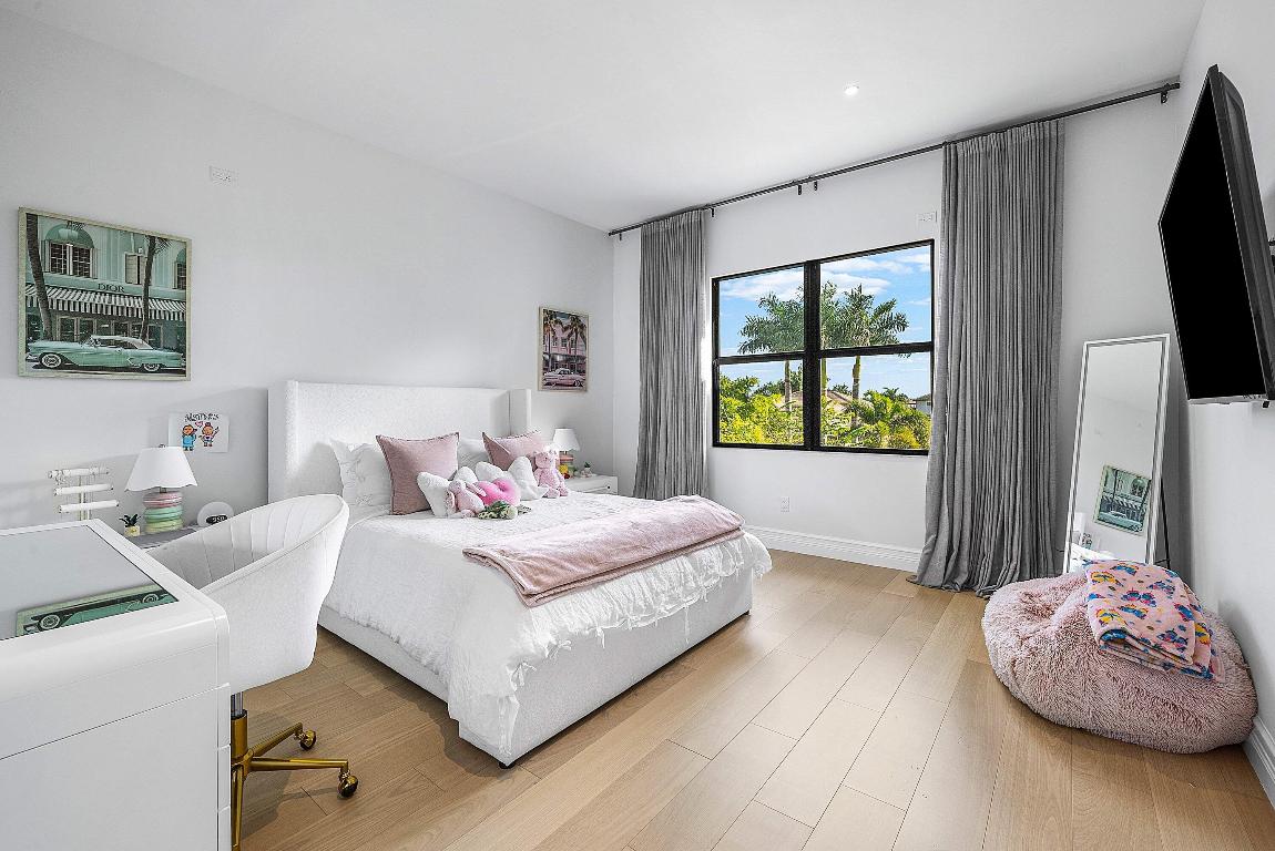 17353 Rosella Rd Boca Raton, FL 33496