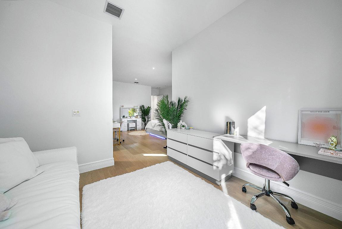 17353 Rosella Rd Boca Raton, FL 33496