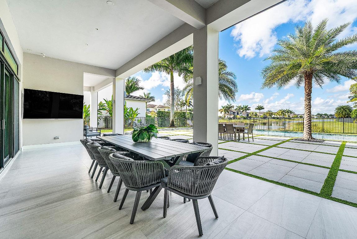 17353 Rosella Rd Boca Raton, FL 33496