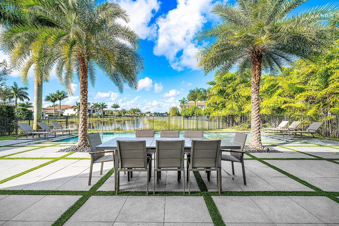 17353 Rosella Rd Boca Raton, FL 33496