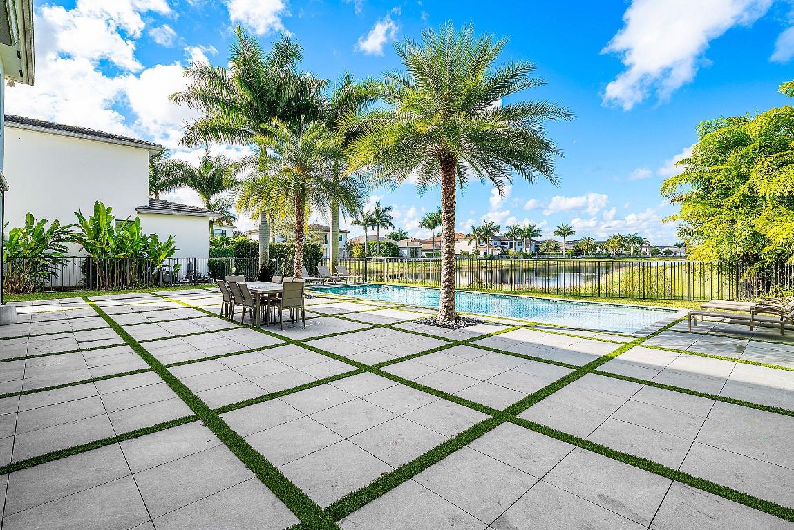 17353 Rosella Rd Boca Raton, FL 33496