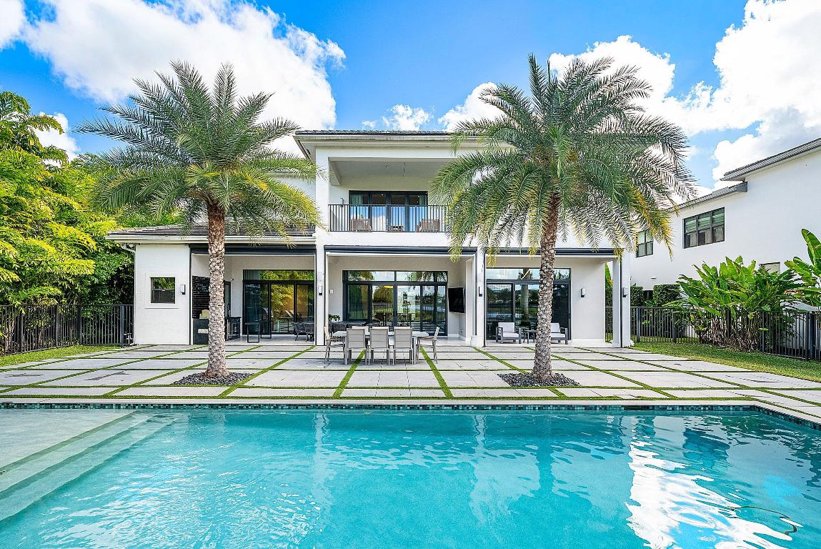 17353 Rosella Rd Boca Raton, FL 33496