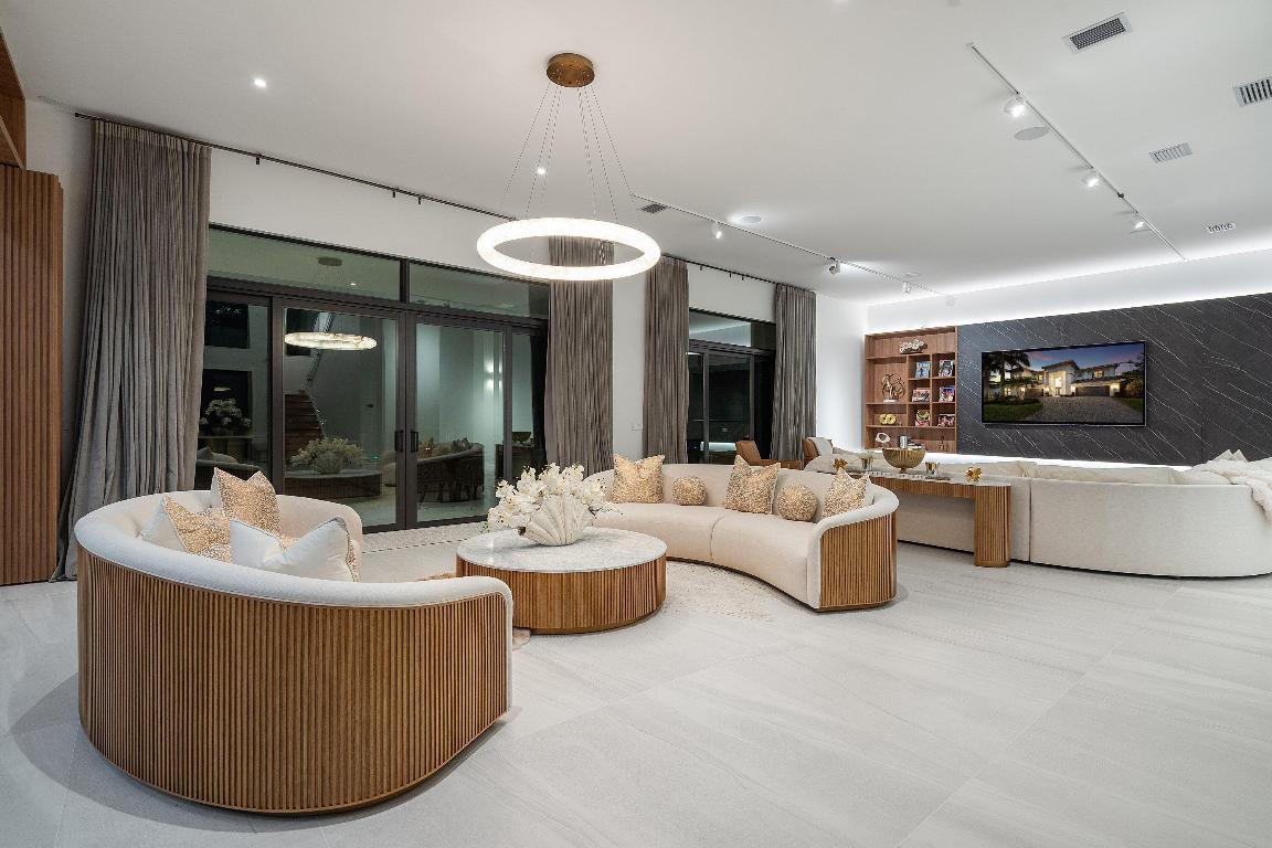 17353 Rosella Rd Boca Raton, FL 33496