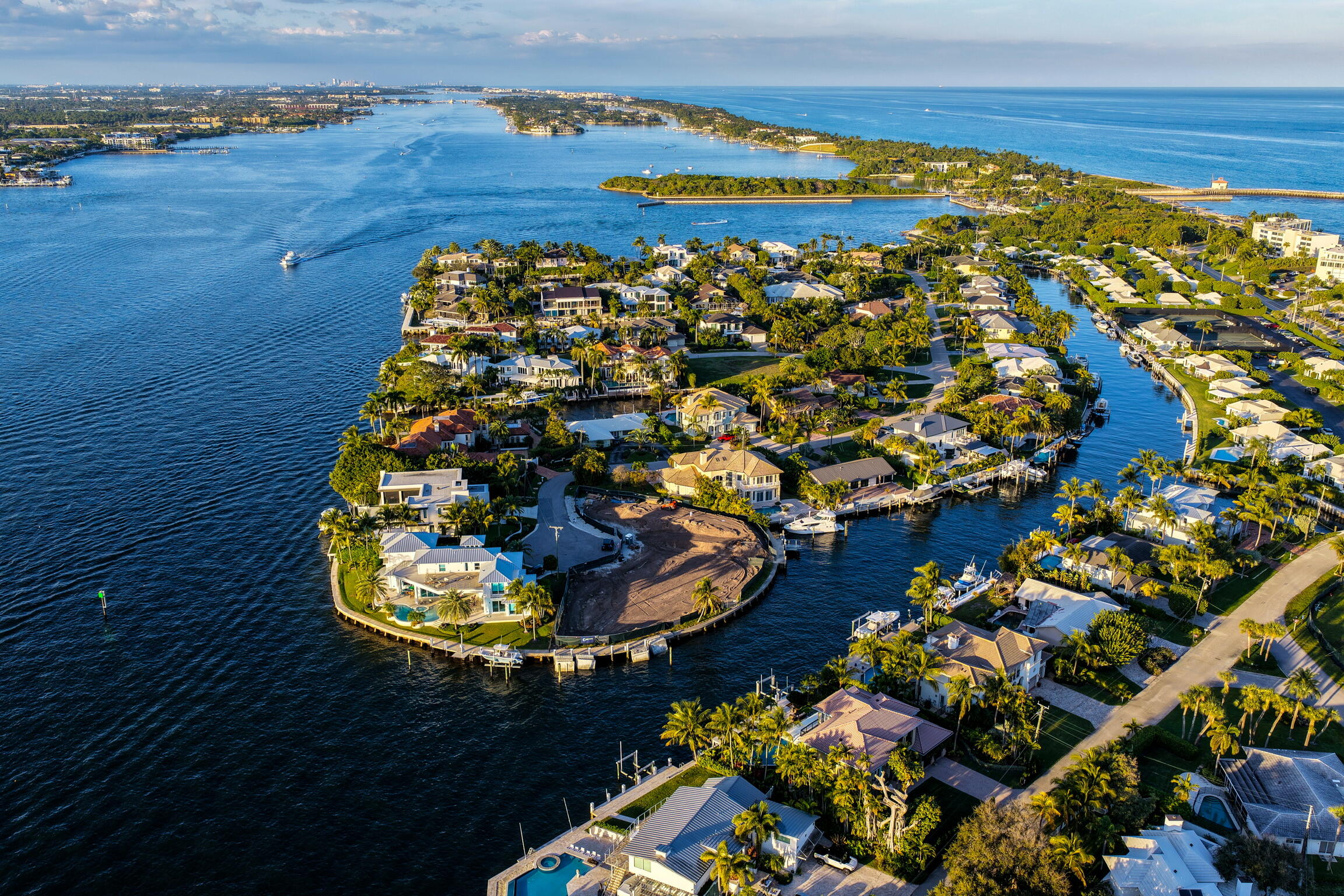 92 Island Ocean Ridge, FL 33435