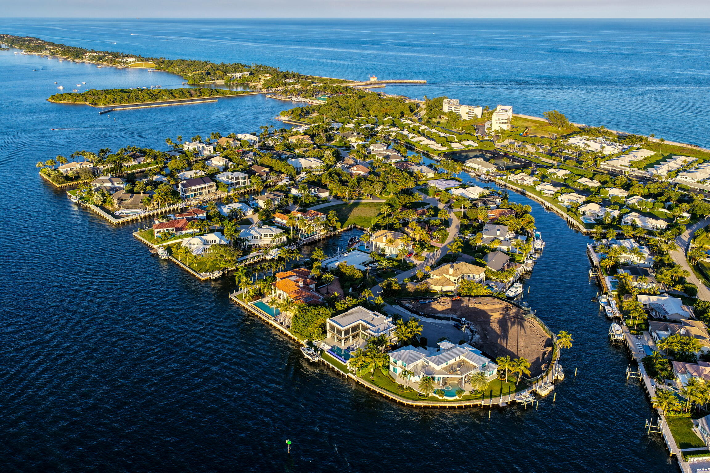 92 Island Ocean Ridge, FL 33435