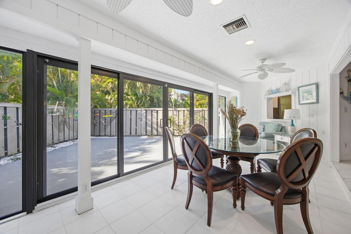 1127 E Seminole #21c Jupiter, FL 33477