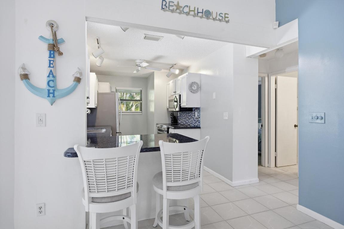 1127 E Seminole #21c Jupiter, FL 33477