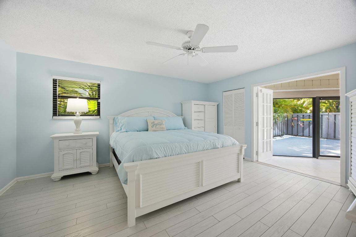 1127 E Seminole #21c Jupiter, FL 33477