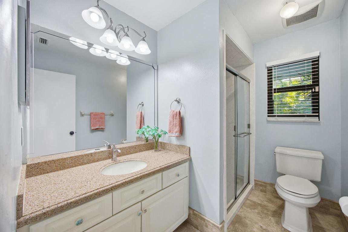 1127 E Seminole #21c Jupiter, FL 33477