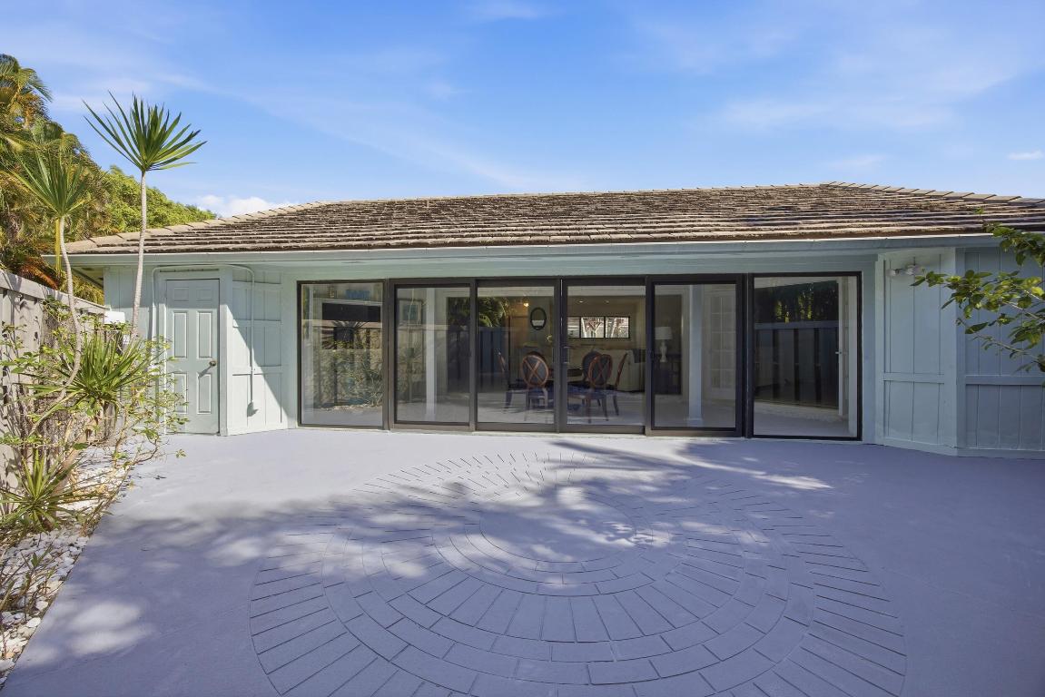 1127 E Seminole #21c Jupiter, FL 33477