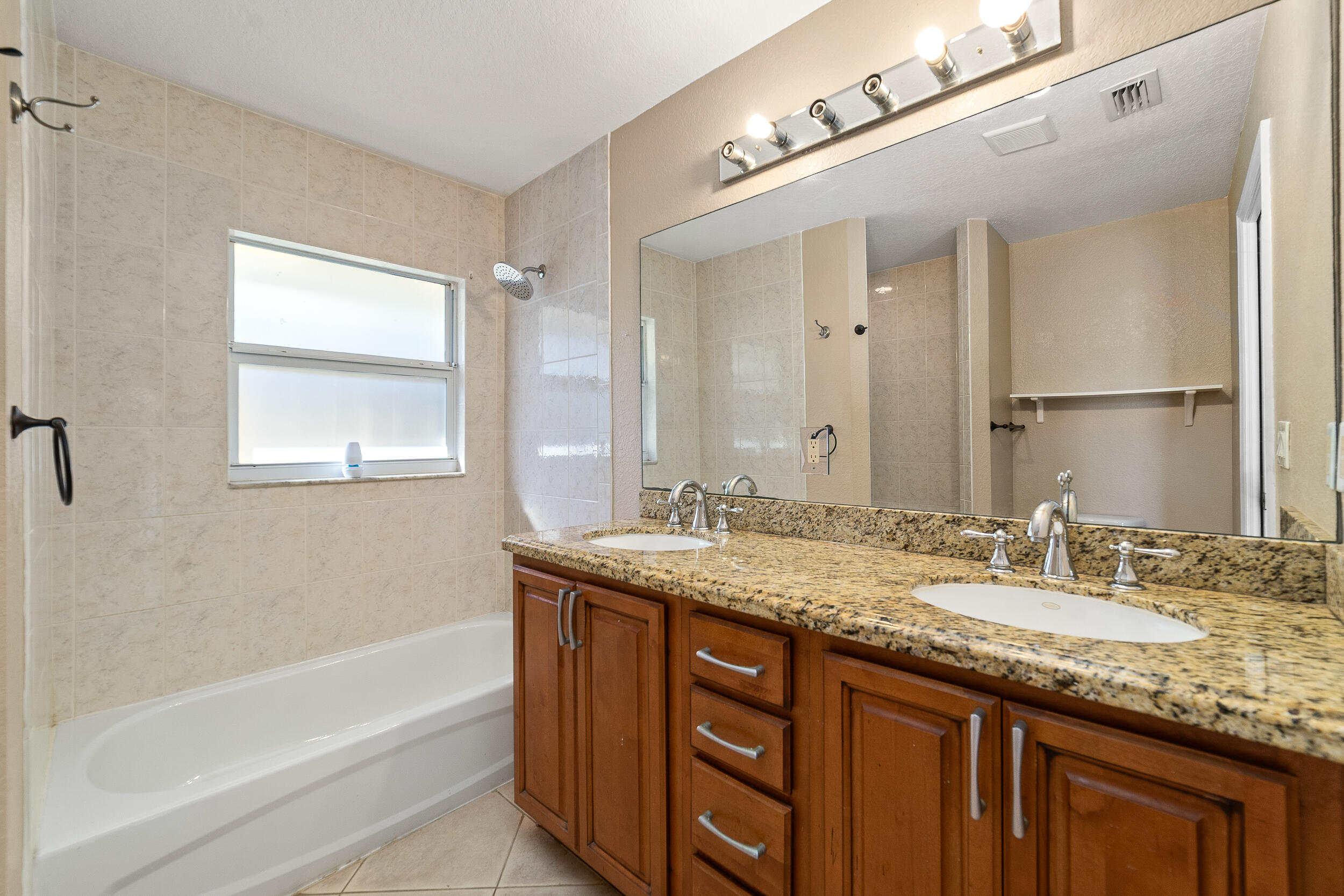 6923 S 1st Jupiter, FL 33458