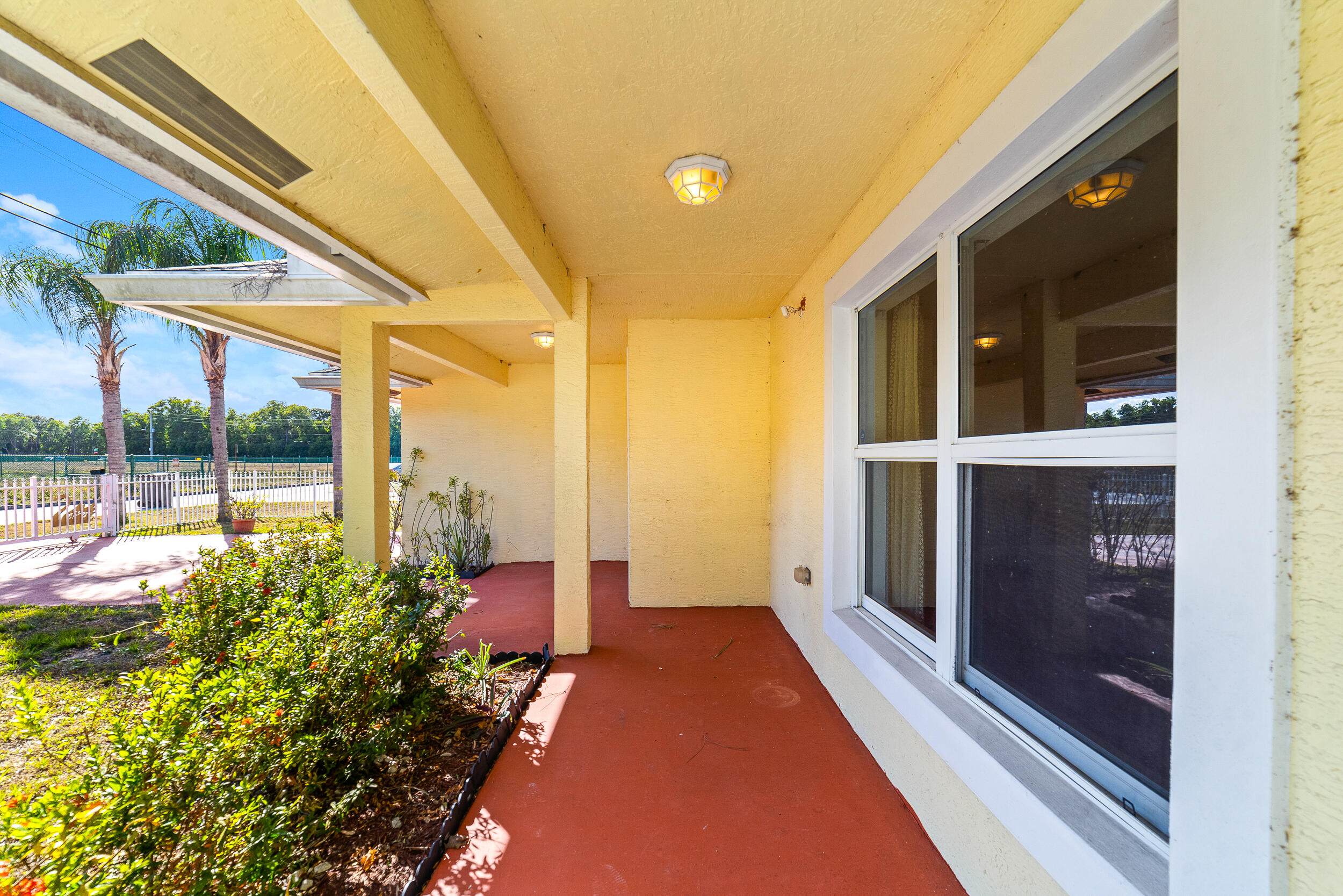 6923 S 1st Jupiter, FL 33458