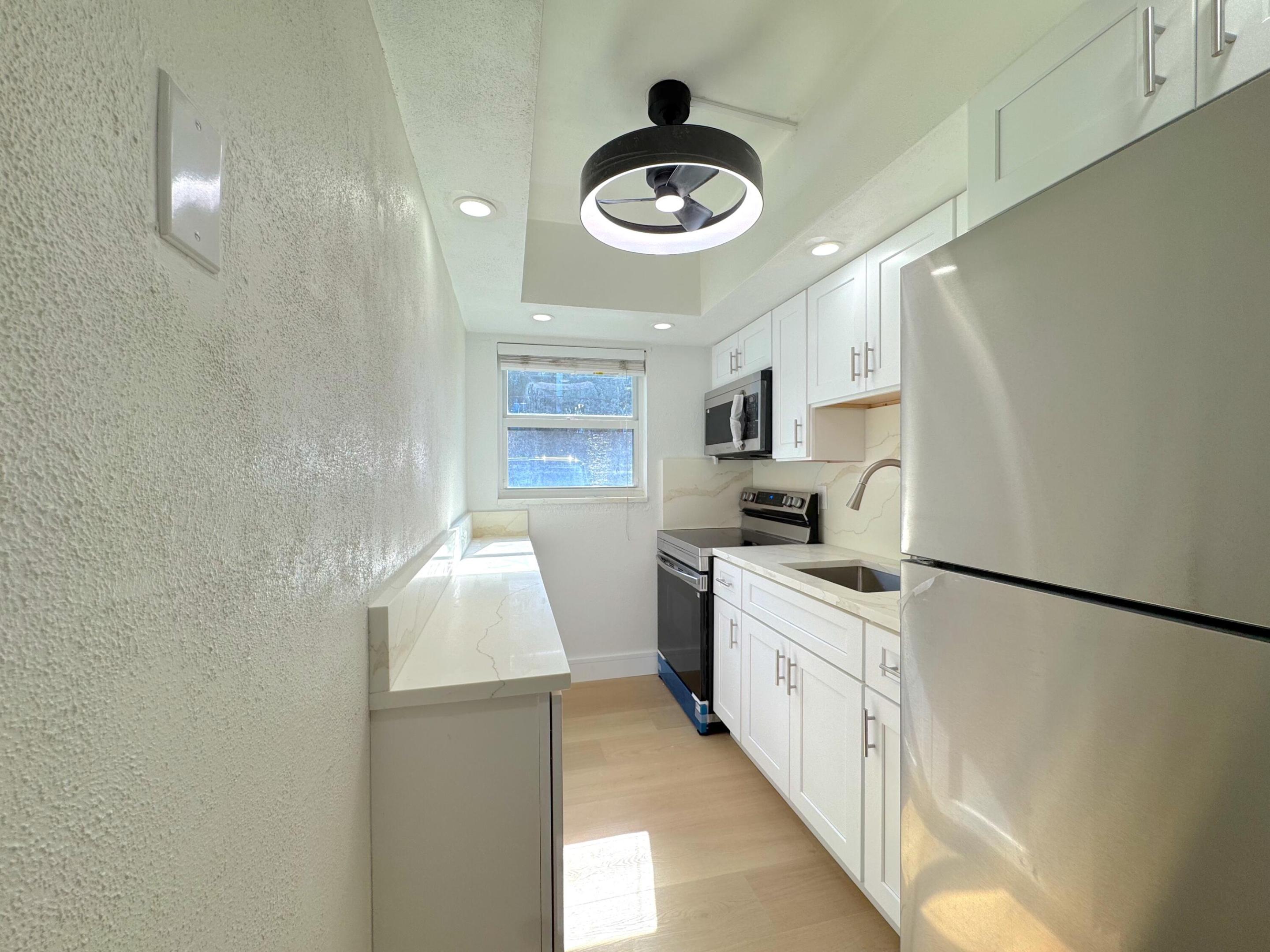 2815 NE 33rd #106 Fort Lauderdale, FL 33308