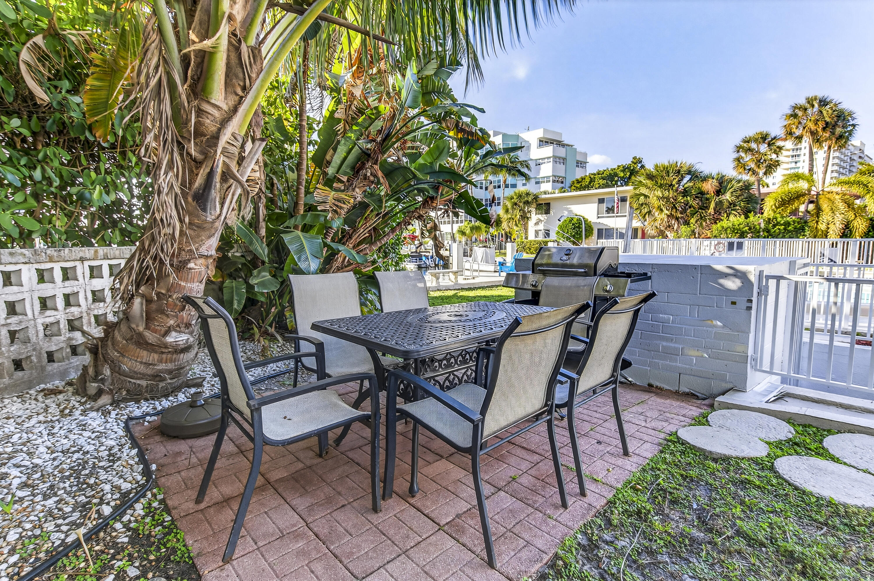 2815 NE 33rd #106 Fort Lauderdale, FL 33308