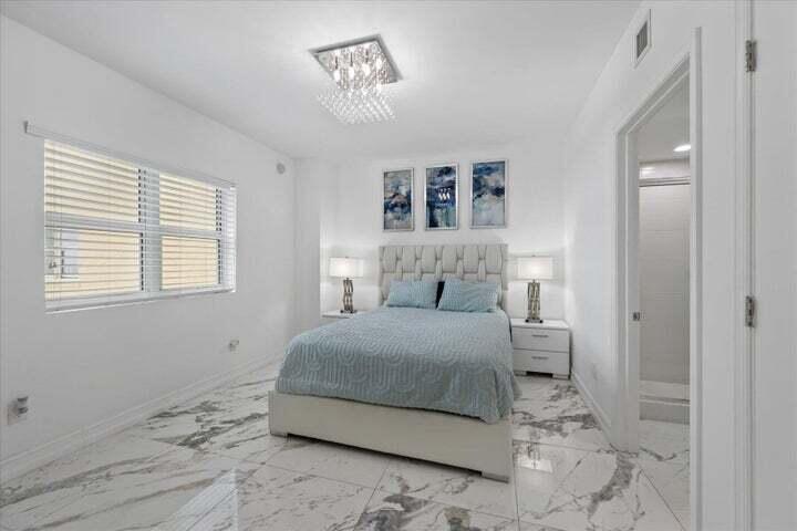 2650 Lake Shr #1004 Riviera Beach, FL 33404