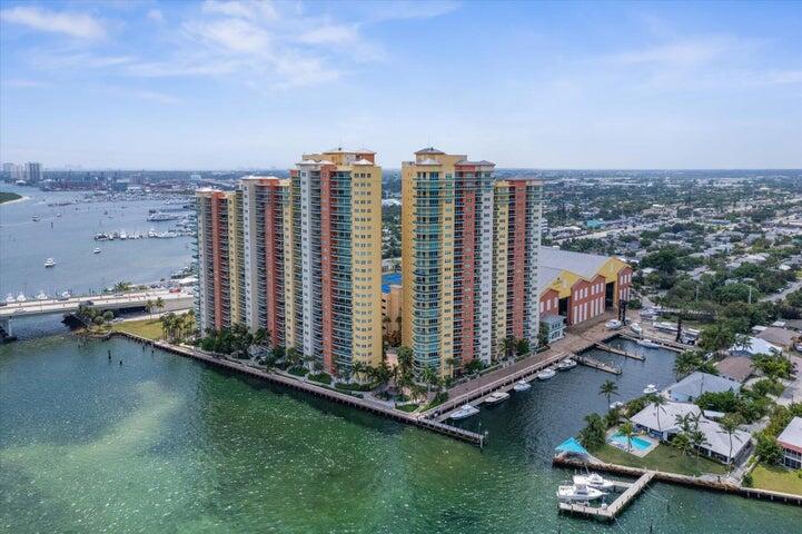 2650 Lake Shr #1004 Riviera Beach, FL 33404