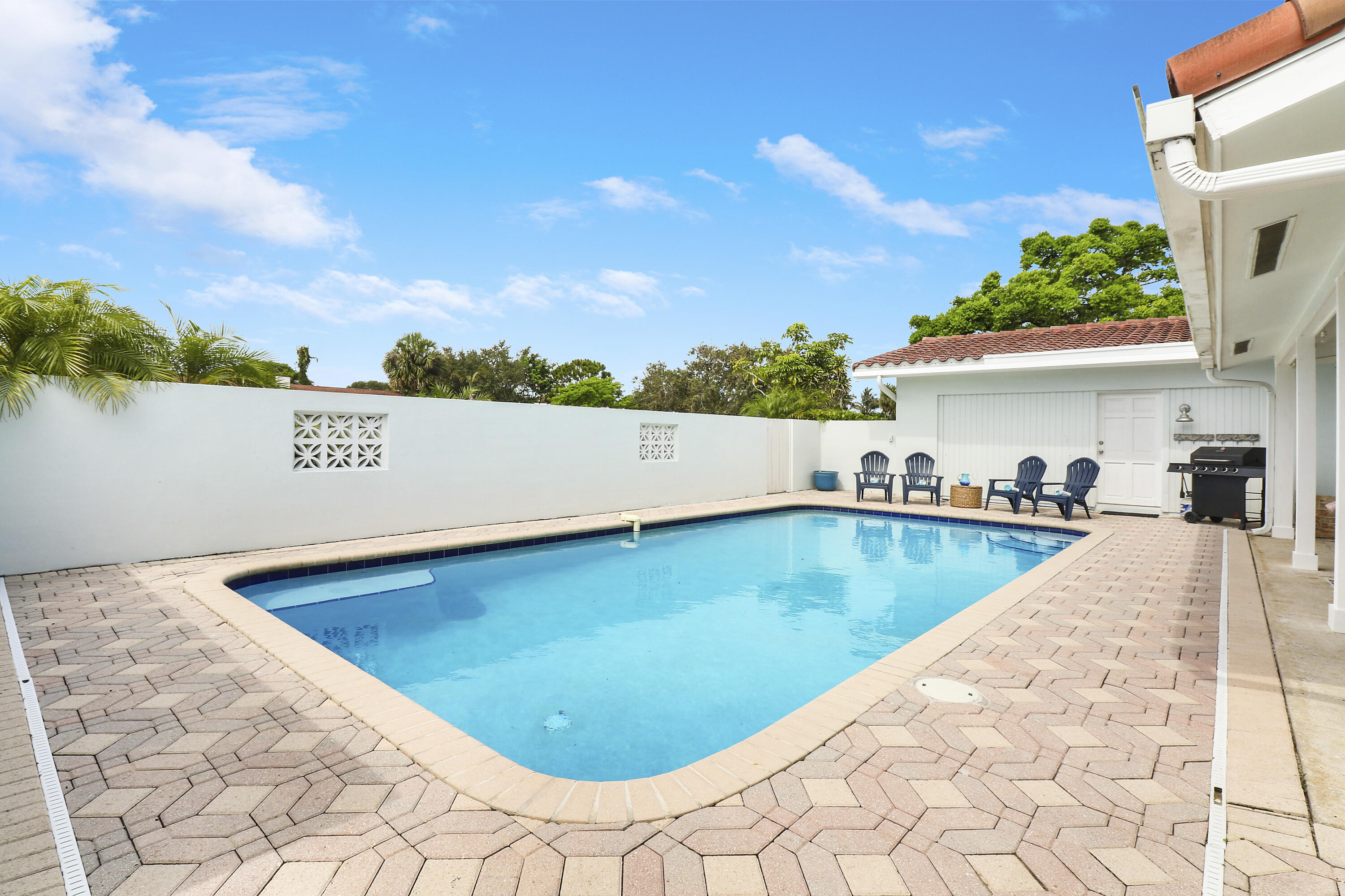 425 Marlin North Palm Beach, FL 33408