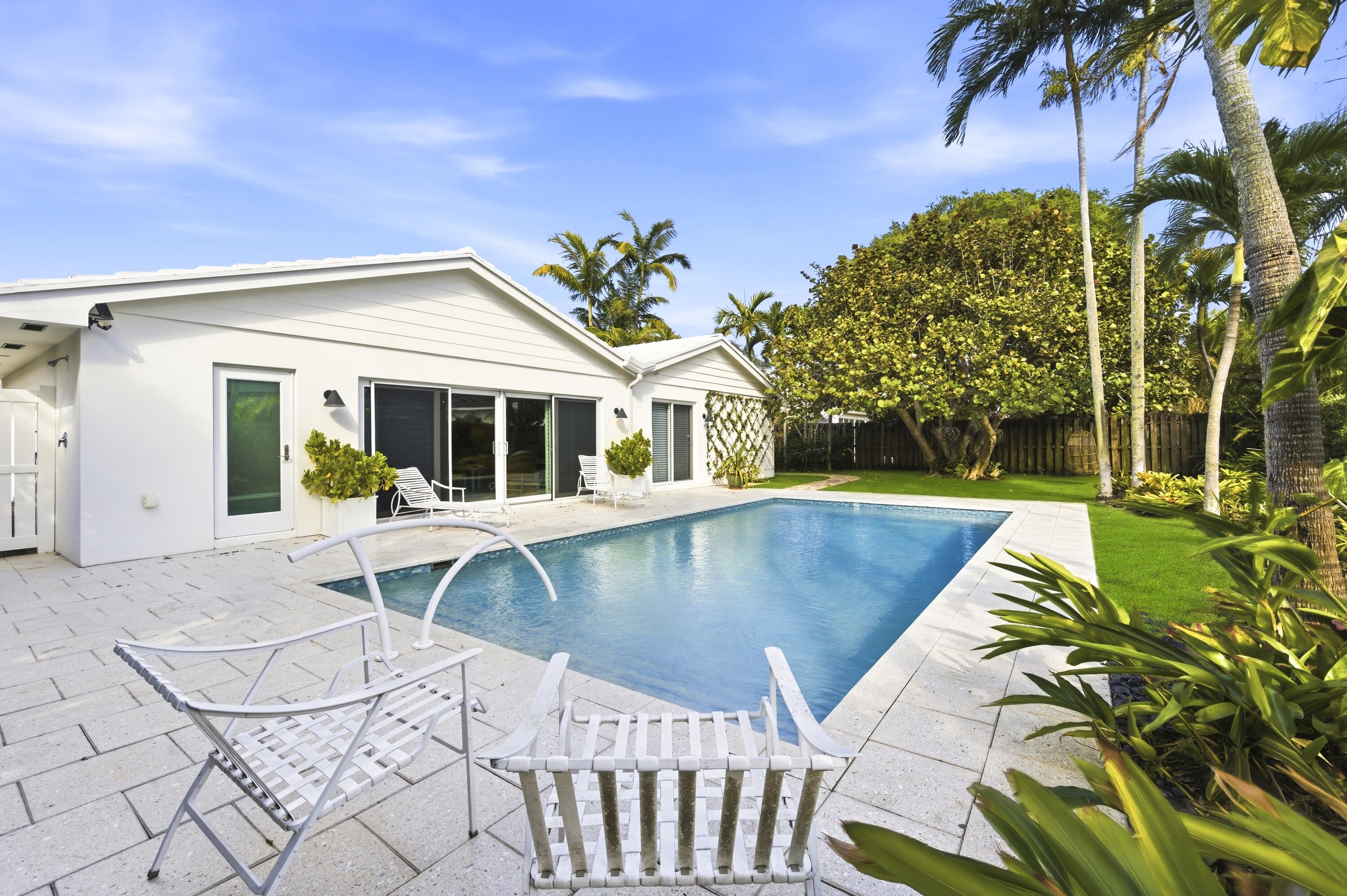 736 Osprey North Palm Beach, FL 33408