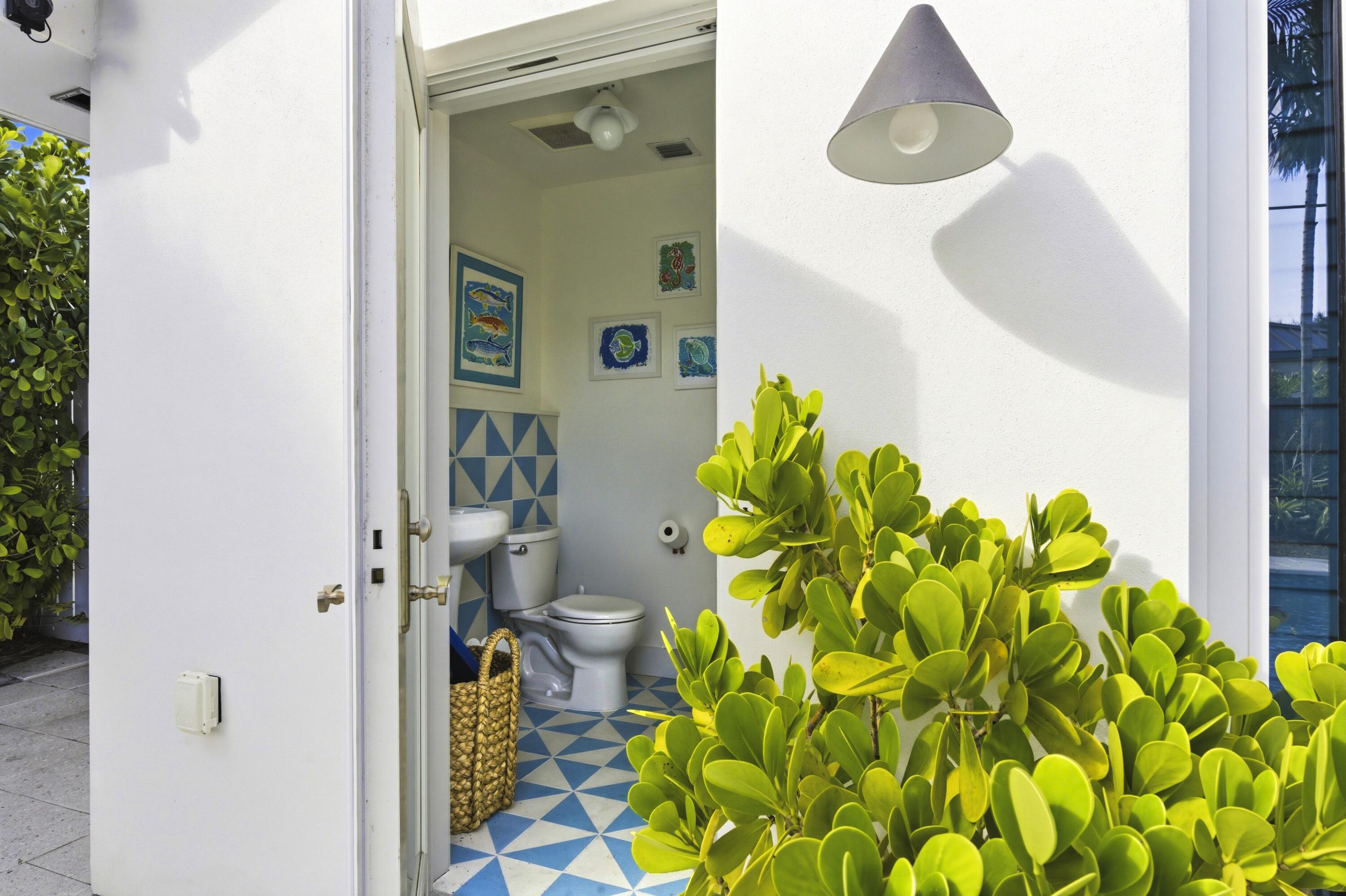 736 Osprey North Palm Beach, FL 33408