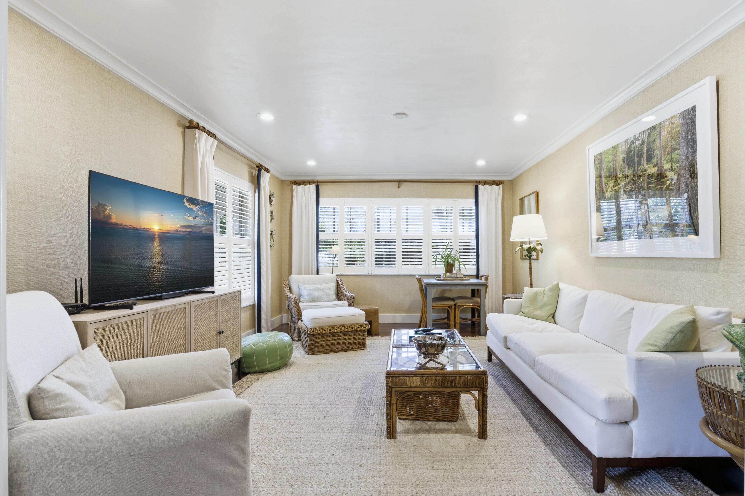 736 Osprey North Palm Beach, FL 33408