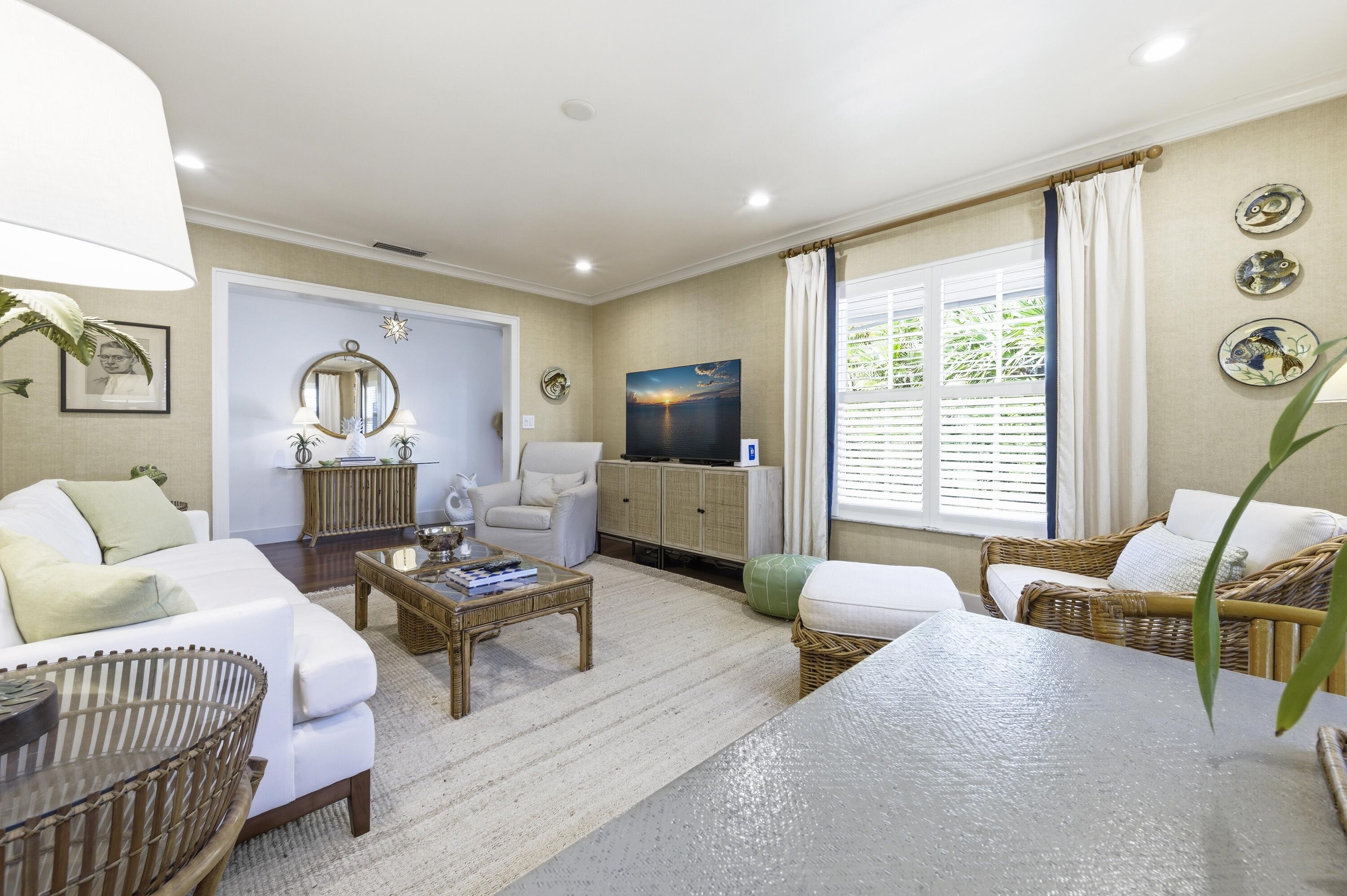 736 Osprey North Palm Beach, FL 33408