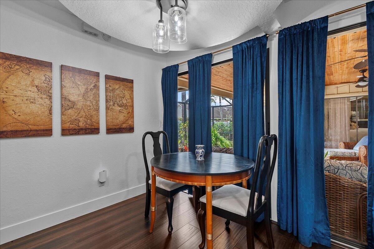 1580 Firethorn Wellington, FL 33414