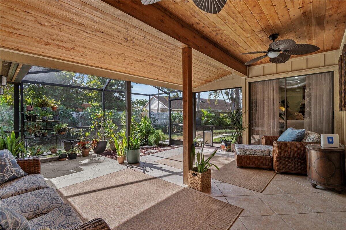 1580 Firethorn Wellington, FL 33414