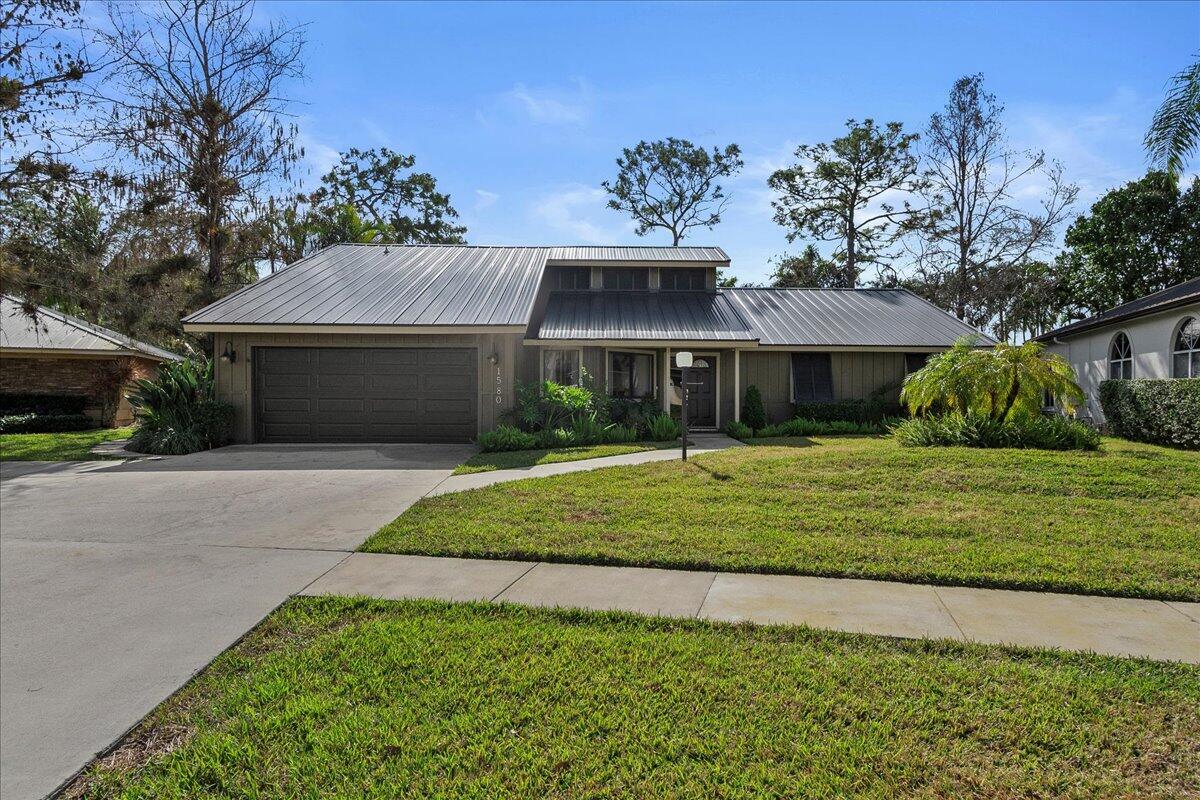 1580 Firethorn Wellington, FL 33414