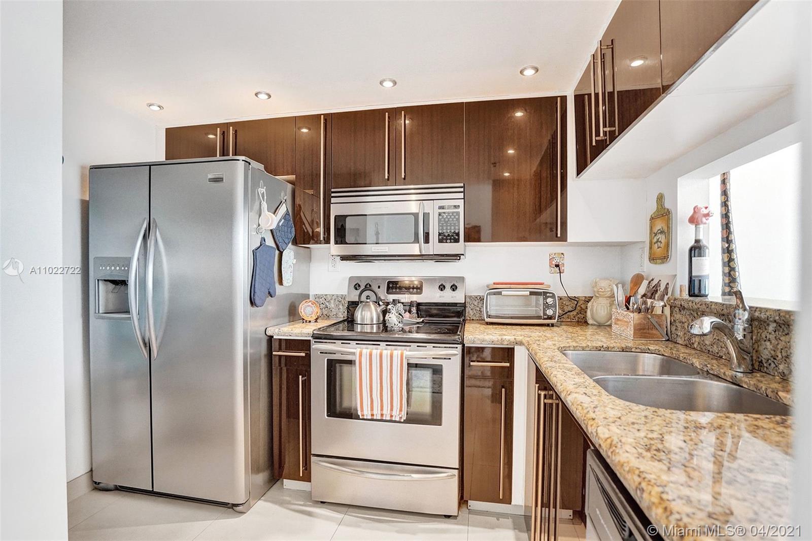 image THE FLORIDIAN CONDO30