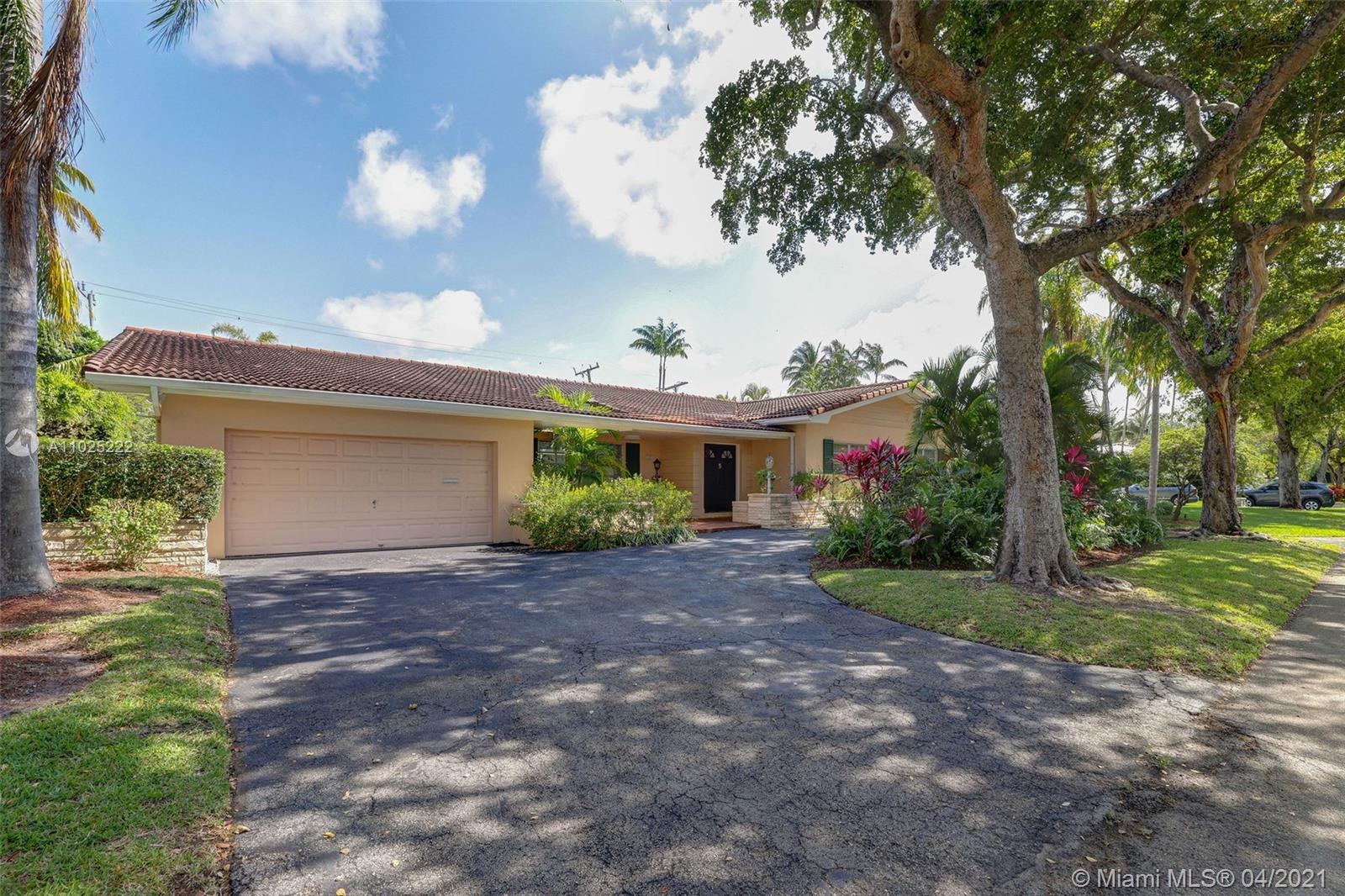 121 E Sunrise Ave Coral Gables, FL 33133