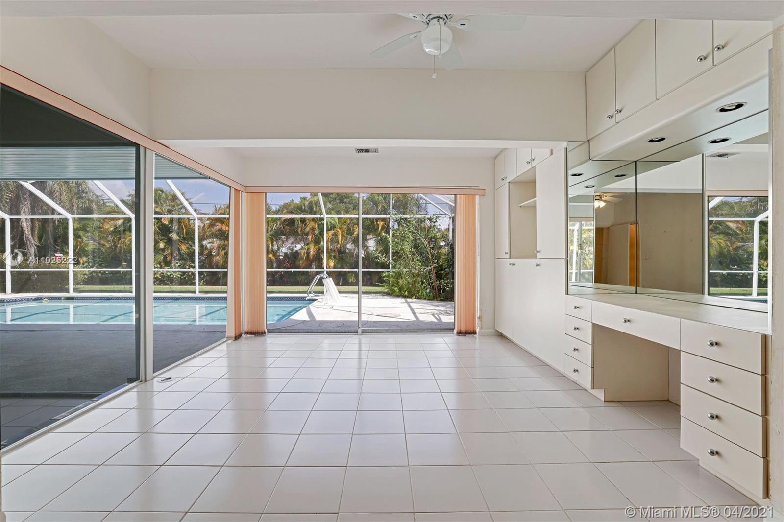 121 E Sunrise Ave Coral Gables, FL 33133