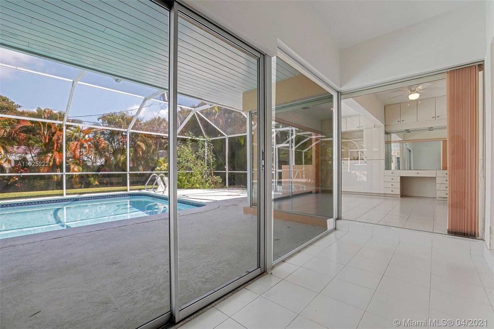 121 E Sunrise Ave Coral Gables, FL 33133