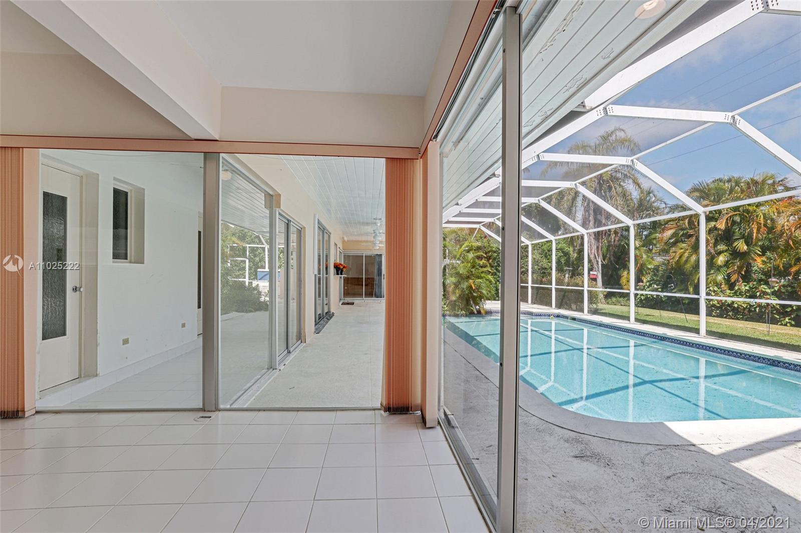 121 E Sunrise Ave Coral Gables, FL 33133