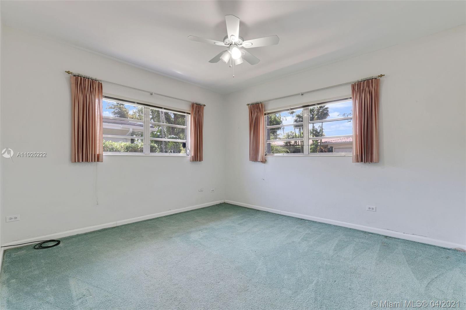 121 E Sunrise Ave Coral Gables, FL 33133