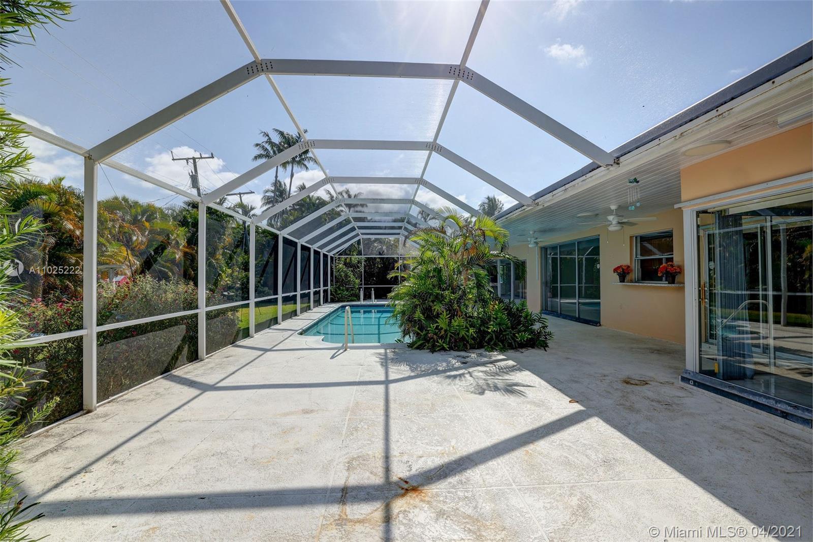 121 E Sunrise Ave Coral Gables, FL 33133