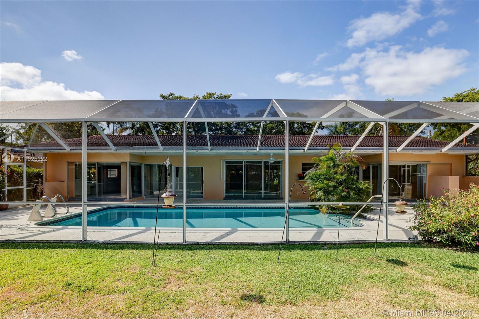 121 E Sunrise Ave Coral Gables, FL 33133